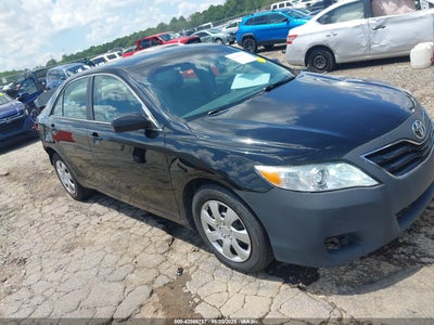 TOYOTA CAMRY 2011