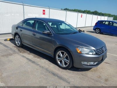 VOLKSWAGEN PASSAT 2013