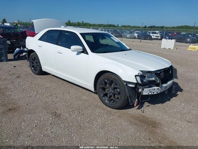 CHRYSLER 300 2019