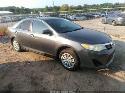 TOYOTA CAMRY 2012