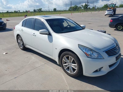 INFINITI Q40 2015
