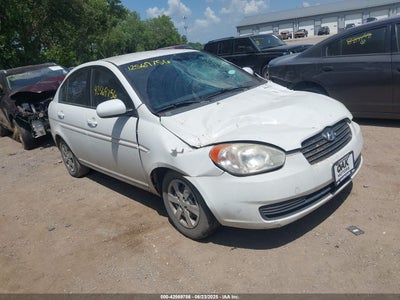 HYUNDAI ACCENT 2010