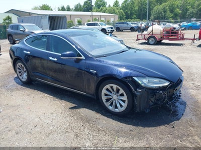 TESLA MODEL S 2015