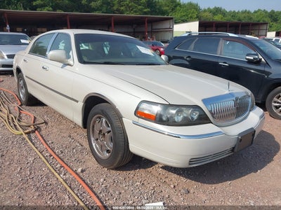 LINCOLN TOWN CAR 2005