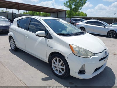 TOYOTA PRIUS C 2013