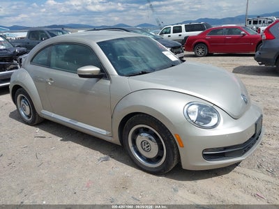VOLKSWAGEN BEETLE 2013
