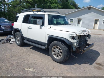 TOYOTA FJ CRUISER 2012