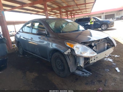 NISSAN VERSA 2018