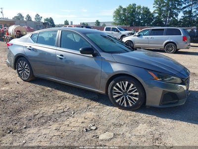 NISSAN ALTIMA 2024