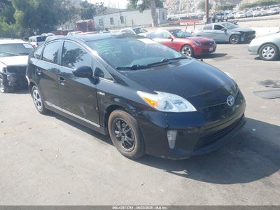 TOYOTA PRIUS 2015
