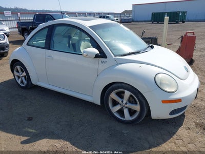 VOLKSWAGEN NEW BEETLE 2008