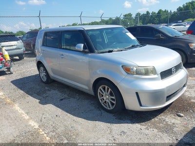 SCION XB 2010