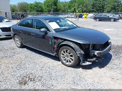 AUDI A4 2023