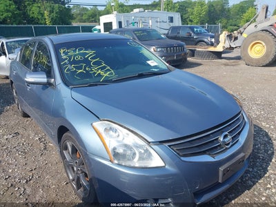 NISSAN ALTIMA 2010