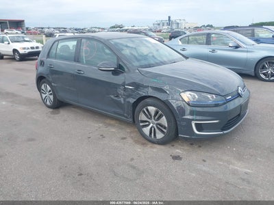 VOLKSWAGEN E-GOLF 2016