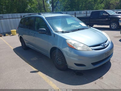 TOYOTA SIENNA 2008