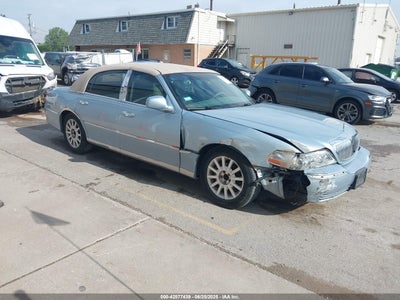 LINCOLN TOWN CAR 2007