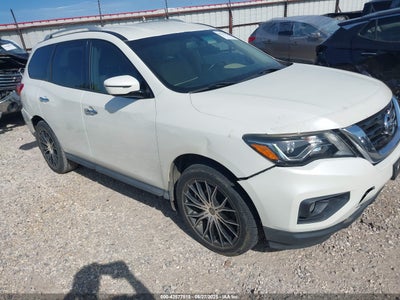 NISSAN PATHFINDER 2017