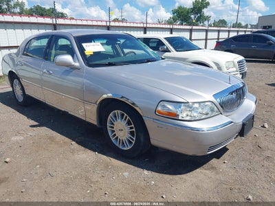 LINCOLN TOWN CAR 2009