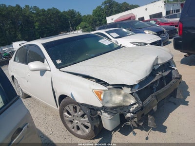 TOYOTA AVALON 2010