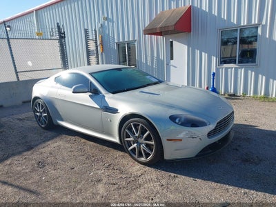 ASTON MARTIN V8 VANTAGE 2013
