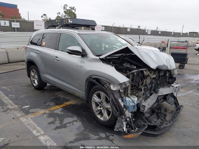 TOYOTA HIGHLANDER HYBRID 2016