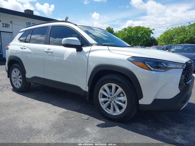 TOYOTA COROLLA CROSS 2024