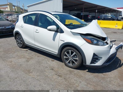 TOYOTA PRIUS C 2018