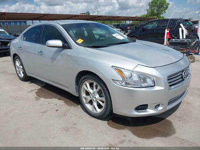NISSAN MAXIMA 2014