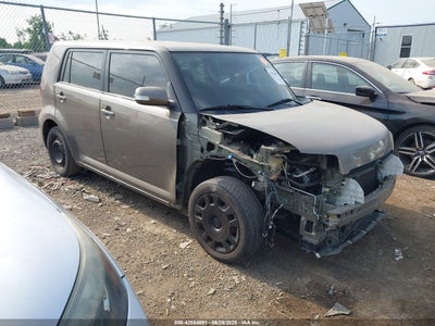 SCION XB 2012