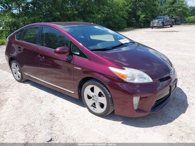 TOYOTA PRIUS 2013