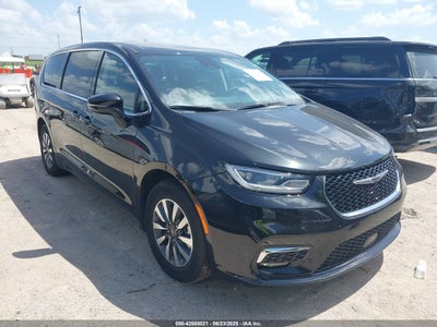 CHRYSLER PACIFICA HYBRID 2024