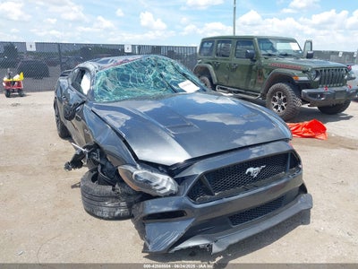 FORD MUSTANG 2019