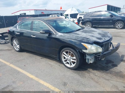 NISSAN MAXIMA 2011