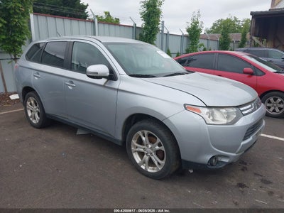 MITSUBISHI OUTLANDER 2014