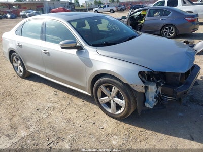 VOLKSWAGEN PASSAT 2013