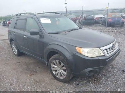 SUBARU FORESTER 2011