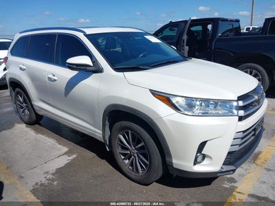 TOYOTA HIGHLANDER 2017