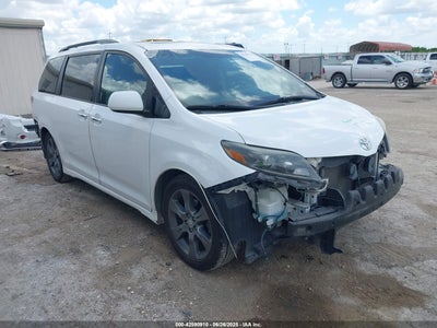 TOYOTA SIENNA 2015