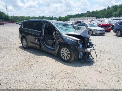 CHRYSLER PACIFICA 2018