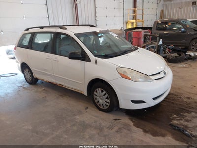 TOYOTA SIENNA 2009