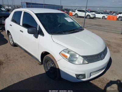 NISSAN VERSA 2010