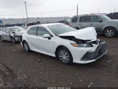 TOYOTA CAMRY HYBRID 2024