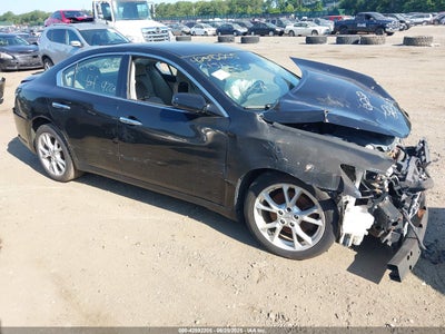 NISSAN MAXIMA 2012