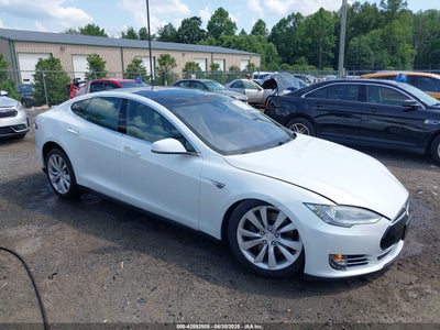 TESLA MODEL S 2015