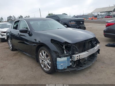 INFINITI G37 2013