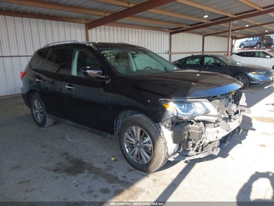 NISSAN PATHFINDER 2019