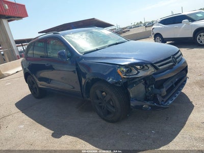 VOLKSWAGEN TOUAREG 2012