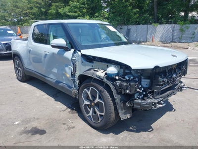 RIVIAN R1T 2023