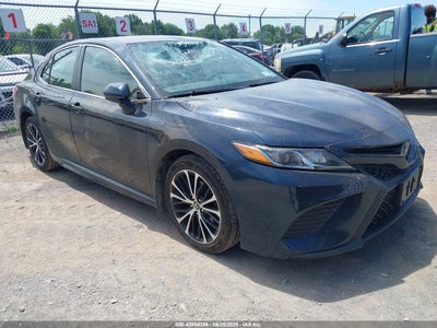 TOYOTA CAMRY 2019